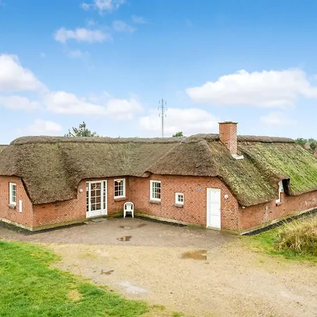 Madsen - From The Sea By Interhome *